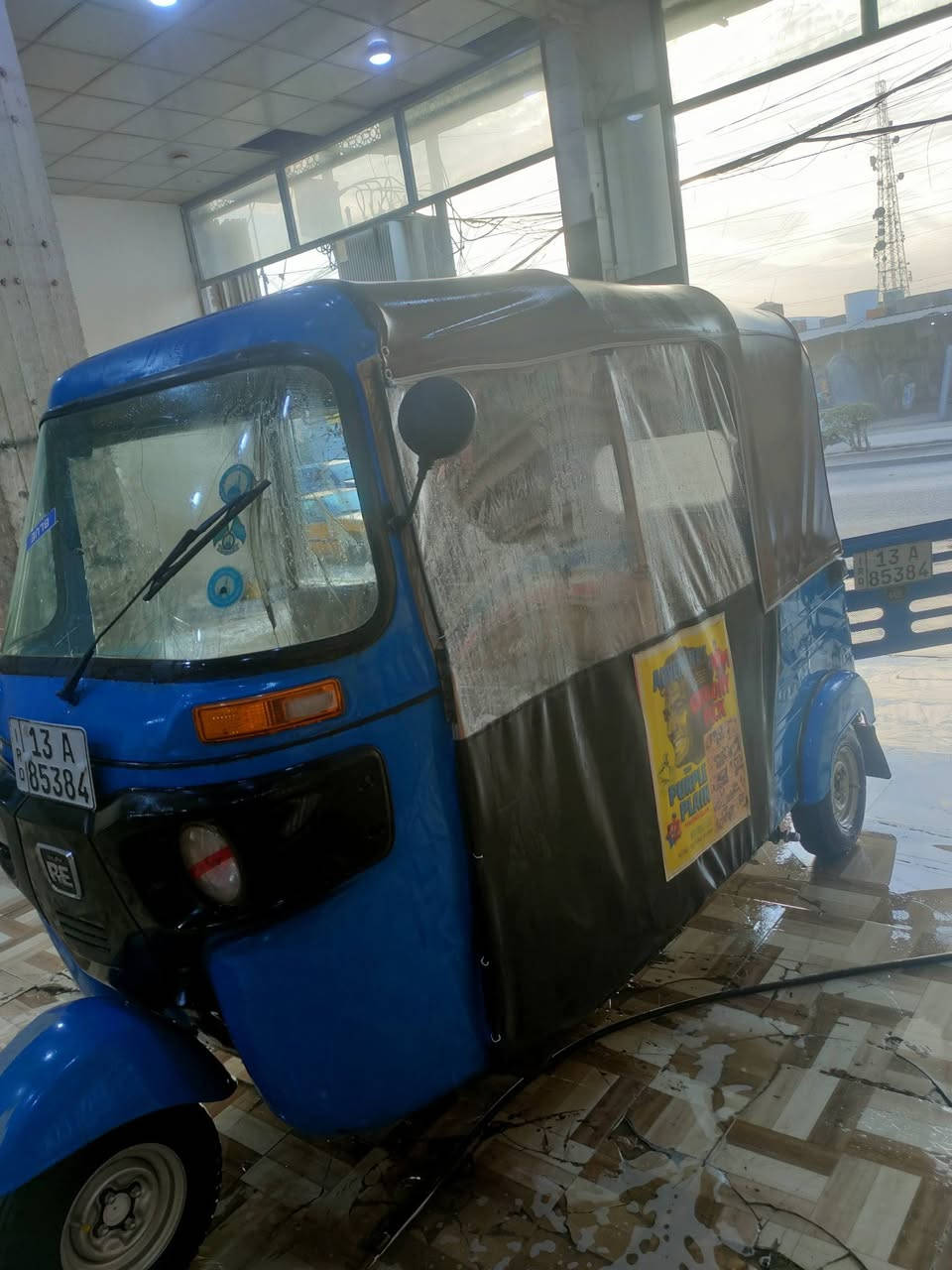 سلام عليكم تكتك مديل 20 للبيع تكتك نضيفة كلشي بية جديد وجاهز كهربائيات ضفاير ورة وكدام جدد جادر جديد دوشمة جديدة تخم تاير جديد مفتوحة مكفوله من تنقيص وتبخير سنوية تحويل ثاني يوم مكاني العمارة حي العسكري الرقم ***********    سعر ٦و٣٠٠ وبية مجال
