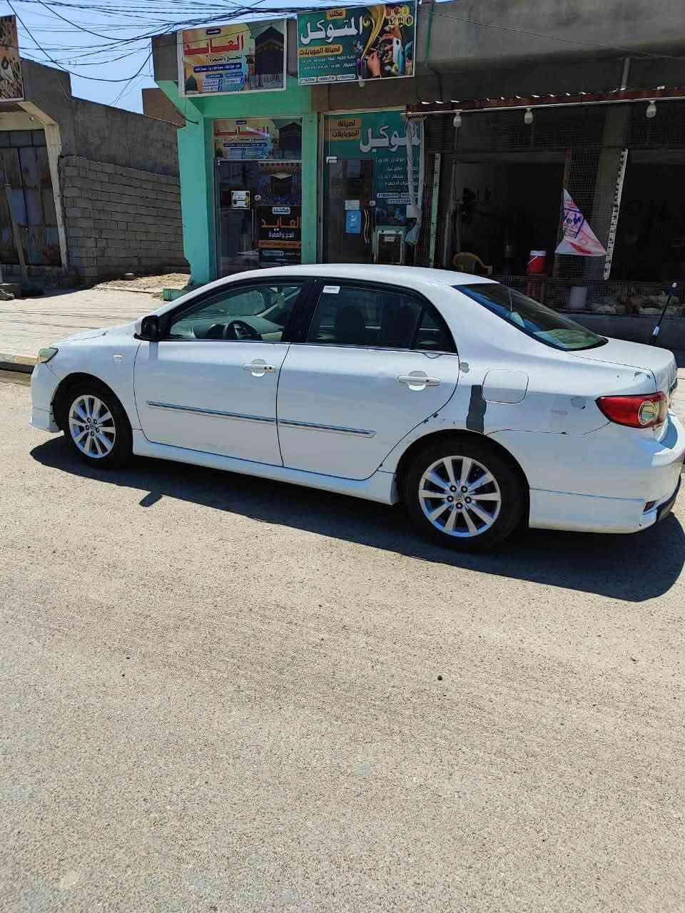 السلام عليكم كورلا 2008 محدث 20013 خليجي 

السياره بيها جراد بالسياره كامل يرادلها صبغ 
السياره كير ومكينه مكفولات 
اللون ابيض رقم بغداد تحويل ثاني يوم 
السعر 100 وبيها مجال 

للاستفسار ‪***********‬
