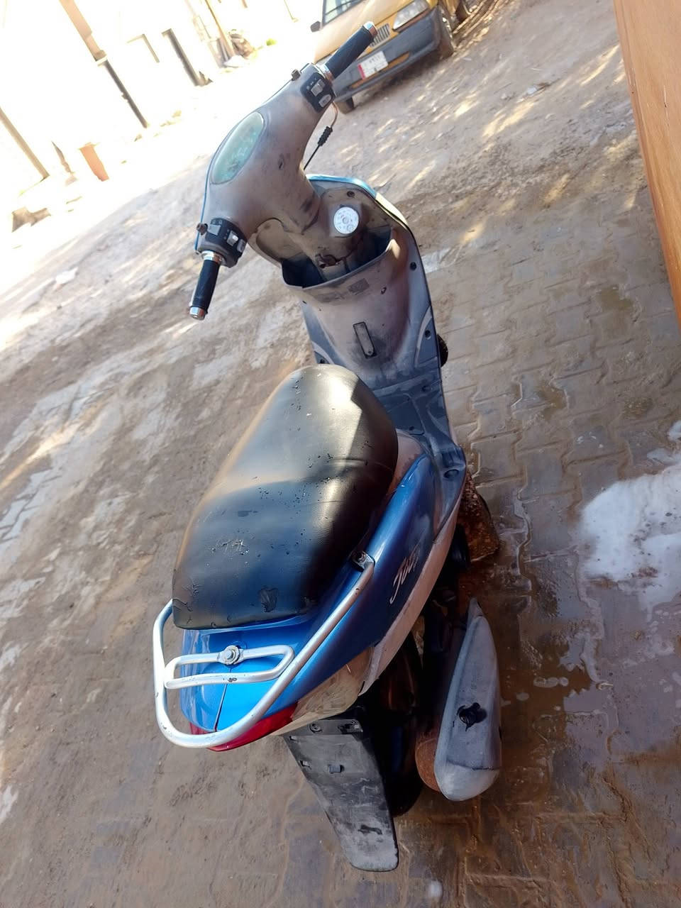 السلام عليكم دراجه ماكس منغولي حاويه ما مفتوحه كلشي معوزهه وستوني مبدل زوج تاير مكاني ديوانيه الاسكان مقابل المعهد الفني ***********
