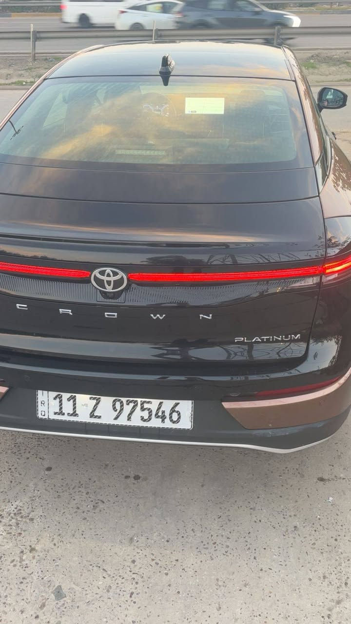 السلام عليكم كراون ماجستا بلاتنيوم ماكس  موديل 23 مرقم بغداد باسمي تحويل ثاني يوم  ماشيه 9 حادثه موضح بالصور جاملغ وشويه من بنيد مواصفات بلاتنيوم سياره تو كلر مواصفات بلاتنيوم ماكس اعله فئه بصمه بنراما تشغيل عن بعد رادارات امامي خلفي لايتات زنون 5 كامرات جلد كشنات تدفه تبريد شفتات ستيرن شاحن واير ليس هند بريك بصمه توقف ذاتي ميحتاج اذكر مواصفاته بلاتنيوم معروفه مكان سياره بغداد السعر 310 وبيه مجال بسيط الإتصال على الرقم ***********
