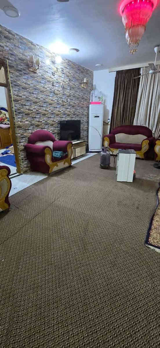 السلام عليكم بيت للبيع
مساحة البيت 300 متر
 الكوت الجديدة نزلت بترومين
 عرض الشارع ١٢ متر
 غرفتين نوم
 طابق واحد
 البناء طابوق
للاستفسار لاتصال بصاحب المنزل‏‪***********‬‏
