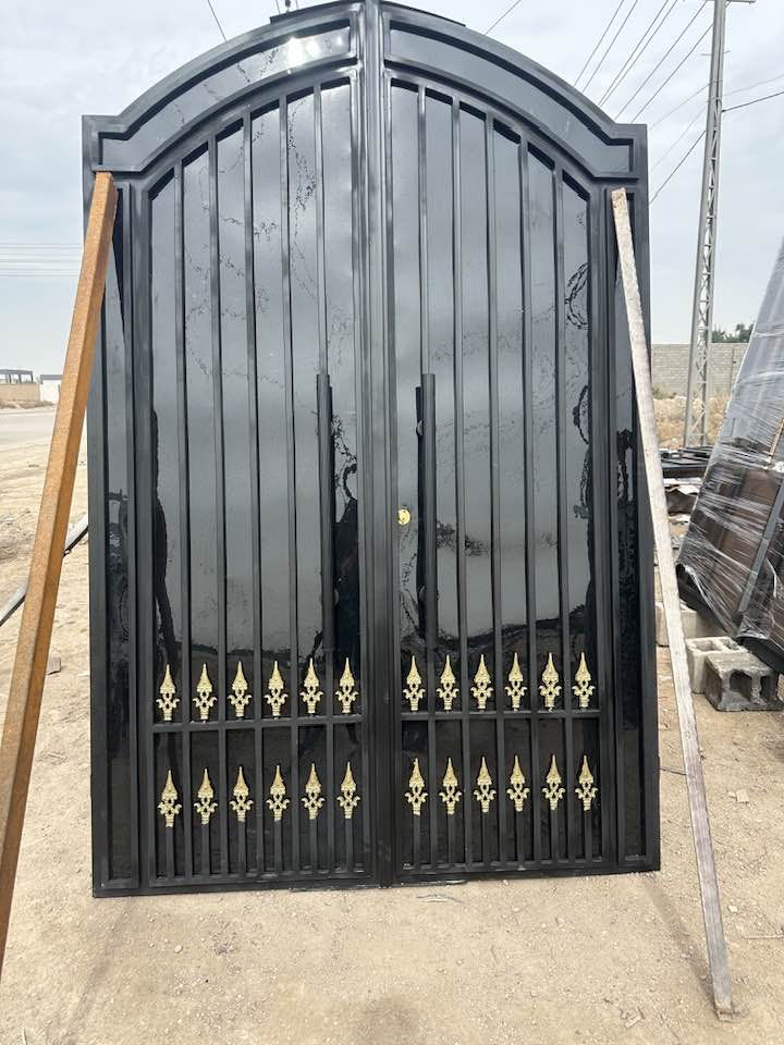 شنو رايكم بهذا الكلاسك سعره حلو شغل درجه اولا
عنواني بصره القرنه
مع نقل وشد
***********
