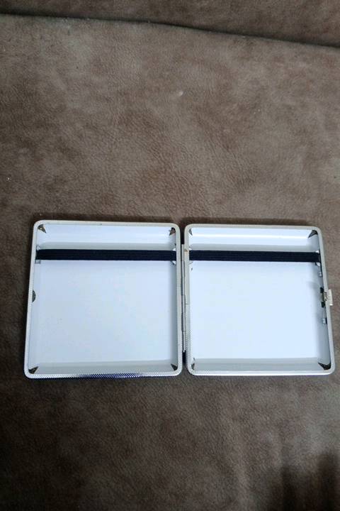 حافضة جكاير اريد اراوسها بسيارة