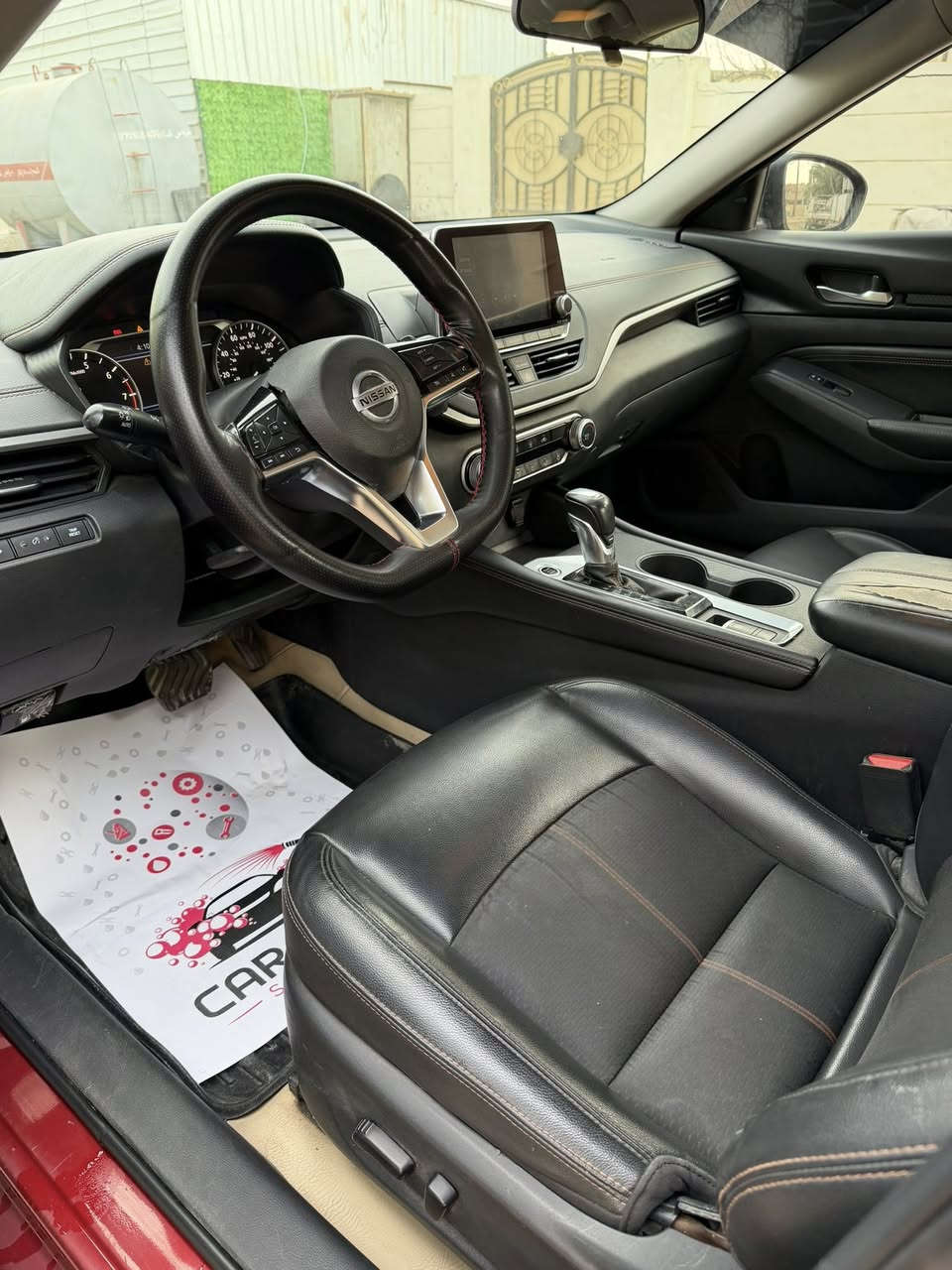 السلام عليكم
التيما 2019 sr
السعر 112 وبي مجال 
بصمة تشغيل ودخول ذكي 
تشغيل عن بعد 
كراسي جلد 
كرسي كهرباء 
رادار جانبي امامي 
لايت زينون 
شاشة كامرة دوارة 
هندبريك بصمة 
اوتو هولدد
محرك 2500 
كشاف لد نهاري 
فول تحكم ستيرن 
كروس سرعة 
وبعد بيها مواصفات 
صدر جديد 
تخم تاير 2026 تخم جديد 
السيارة ماشية 70 
السيارة بيها قطع صبغ ابيع حزام 
مكان السيارة المنصور 
***********
