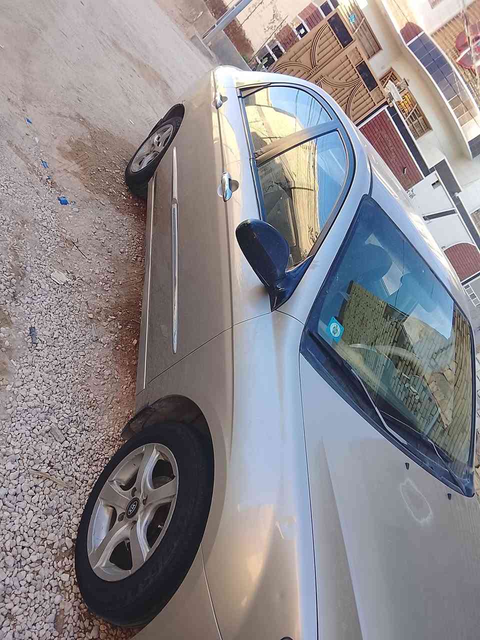 السلام عليكم كيا سيراتو خليجي محرك 1600 للبيع السياره كفاله لاضربه لاصيغ كفاله كير مكينه تبريد تدفئه حداديه السياره جاهزه مديل 2008
السعر 92 
مكاني كربلاء ***********
