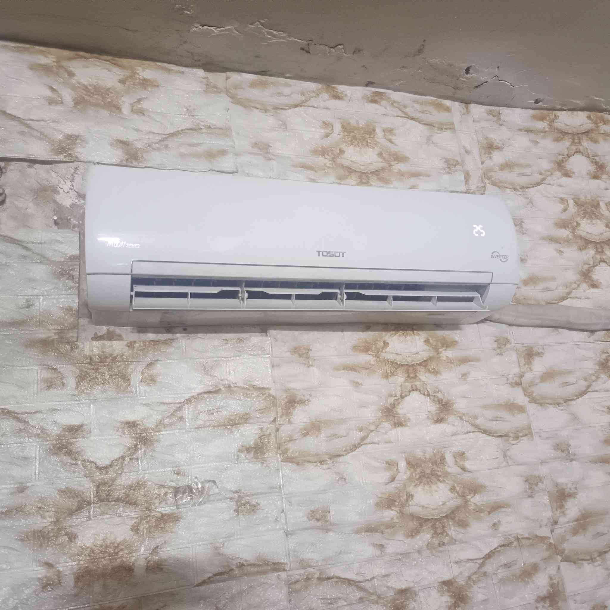 اسلام عليكم سبلتين واحد طن للبيع هاير 410 سعره 350 الف وتوسوت واحد طن انفيرتر بس مو تحكم 450 نضيفات حيل كاملات ريمونت بواري قواعد *********** موجوت وتساب
