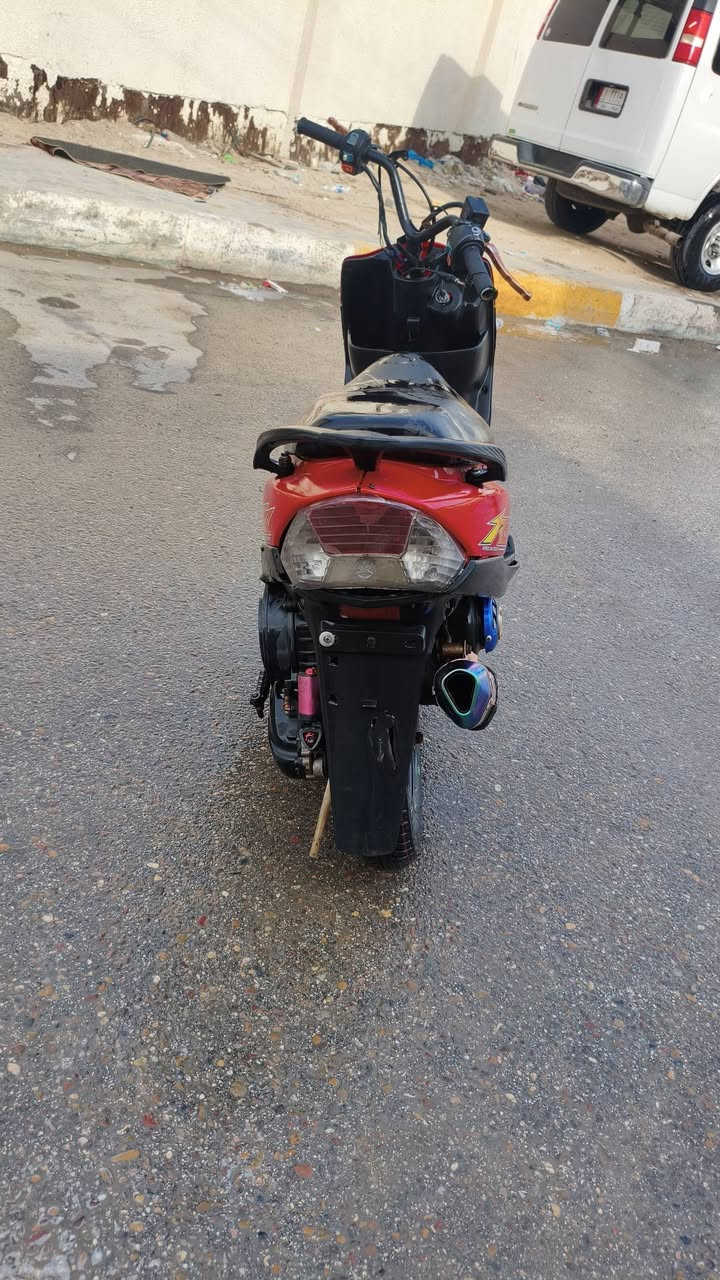 سلام عليكم ماكس عدله شلعه ومعدل بلادي بيه تزويد صالنصه وكلجات رياضيه مكاني كربلاء حي العامل دراجه خير من الله نكره سلف وهندر رايده ب 350 وبيه مجال غير 300ما ابيع ما متواجد فيس هذا رقمي ***********
