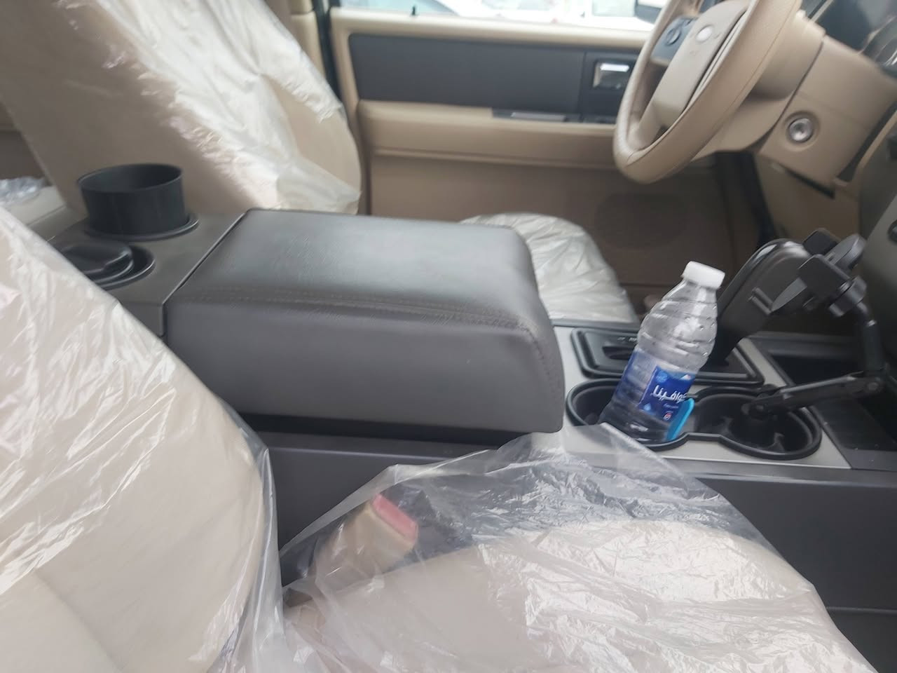 فؤرد اكسبديشن ٢٠١٢خليجي وكالة نيفا  X  صبغ بنيد وجاملغ بدون ضربه
محرك ٨ سلندر حجم 5.4 محرك مرغوب
گير و محرك بشرط  مابي عطل و صرف و دخان و صوت بشرط 

سياره حيل نضيفه  جديده 
(  - داخل اصفر - ٧ راكب - كشن كهرباء -تبريد مركزي ٣ قطع - سكليتر كهرباء - كود باب - حساس - كاميرا - تك اكسل -فوليوم - تحديد سورعه )
٤ تايرات ويل جديد   سياره بدون مصرف جديد
سنوي جديد بأسمي تحويل و غرامه بشرط 
گير و محرك و كهربايات كله بشرط 
السيارة باسمي سنوية حتى ٢٨ و هزة و الفحص كلهم جديدة  تريد التحويل او وكالة نفس يوم  حاضر 
مكان -  الدوره حي الصحه     سعر: 140$
هاتف 📞 📞📞***********
