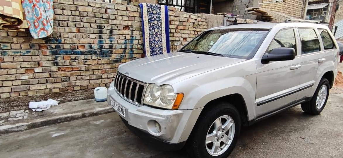 سلام عليكم..
جيب لاريدو 2007 للبيع او مراوس بدوج كرفان 

.سعر ٩٠ وبيها مجال للشراي

رقم بغداد تحويل ثاني يوم 

كشنات جلد +كهرباء +تدفئه وتبريد
دفع رباعي

تبريد ثلج

شاشه اندرود

تحكمات ستيرن

تايرات جدد

صدر خلفي جديد امامي نضيف

كشرها كدام لعين ولسونر كدامك
 غيرهن مابيها.

   مكاني بغداد الشعب شارع لصحه

مامتواجد خاص هاذ رقمي ***********

***********
