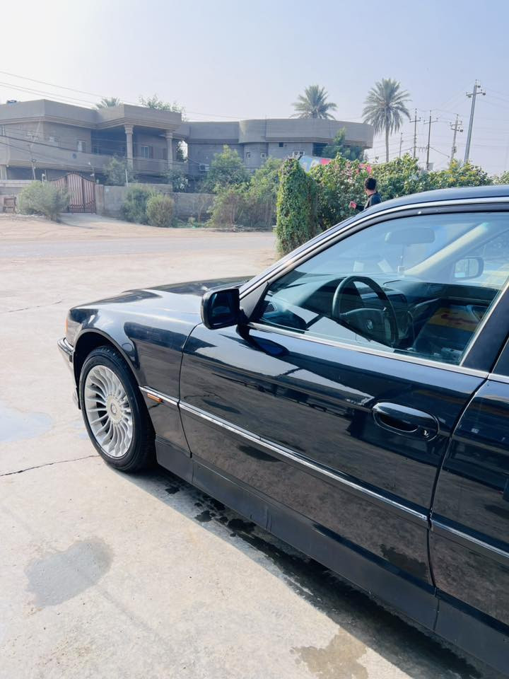 السلام عليكم السيارة معروضه للبيع 

BMW E38  730 Model 1997 

 المواصفات /
سلايد جام 
مري شفط 
تحكم ستيرن 
كشنات كهرباء + خزن 
بردة خلفيه 
عدسات زنون 
وبعد هواي مواصفات …

السيارة بدون اي حادث فقط صبغ 
السيارة جاهزه وكهربائيات بلاديه 

رقم بغداد بأسمي هزه جديده قبل شهر 
سنوية تنتهي  ب 2029 
السعر 75 ورقه 

للاستفسار ع الرقم *********** 

أفضل الأعمال الصلاة على محمد وآل محمد
