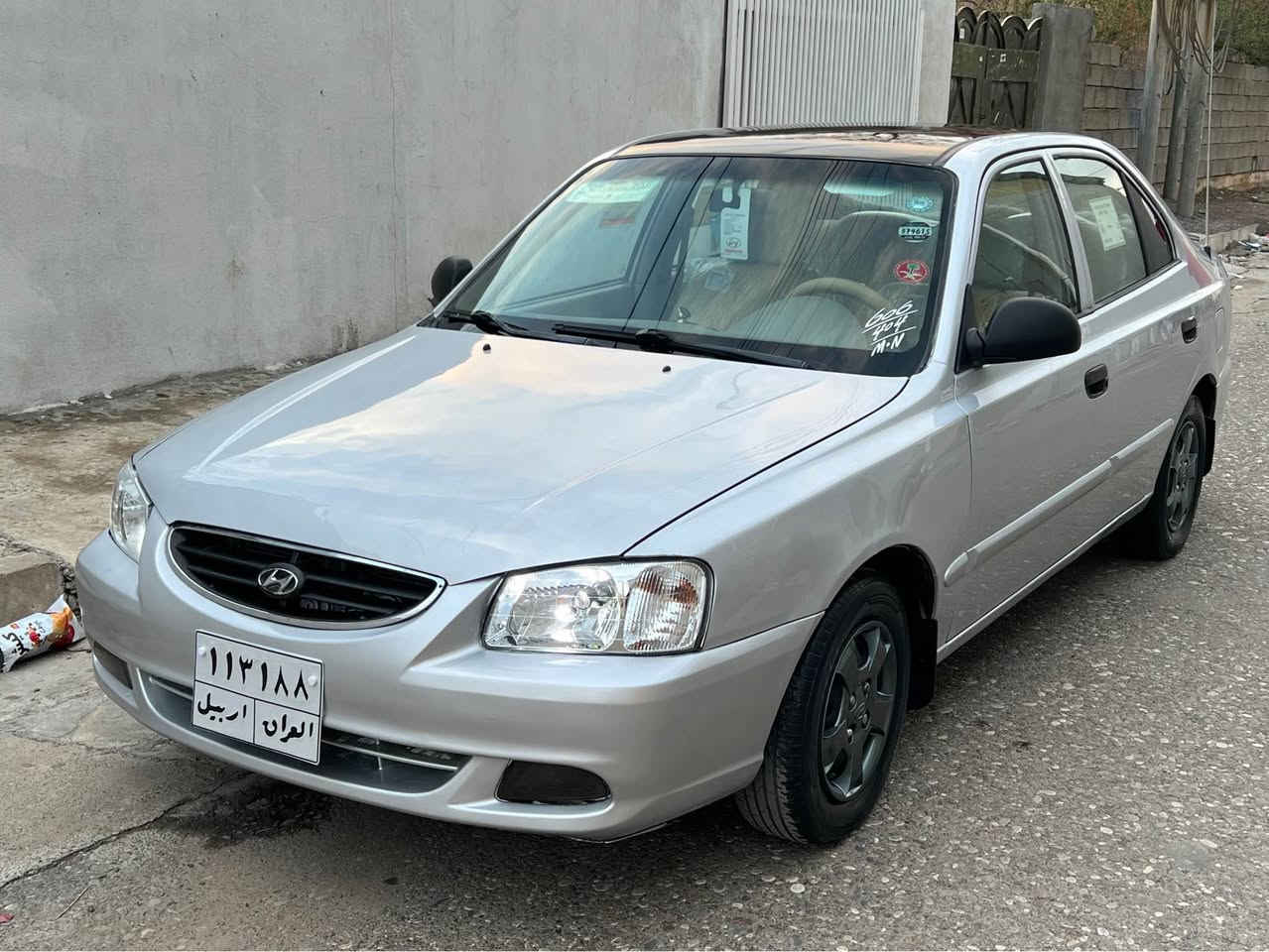 هؤندا فيرنا 

مؤديل ٢٠٠٩

گير مه كينه ته بريد به شه رت 

سه نه ويي به سه ر جوه 9000هه زار خرامه يي له سه ره 

پاش معامه له وه ر ده گيريه وه ته حويل وه كاله به شه رت

به ناويي خؤمانه يه ك ده ست بوه به سفريي لايي خومان بوه 
حيزام سبوخ كراوه ته وه له سه ر ساخي بي ليدان پشتو پييش كه پسه 
پشتو پيشي تازه توند كراوه ته وه سه ياره كه بي نوقستانيه 

هه موو شتي به شه رته 

سحريي 62وه ره قه مه جاليكي برايه نه يي تيدايه 

بؤزانياريي زياتر په يوه نديي بكه *********** أربيل, العراق
