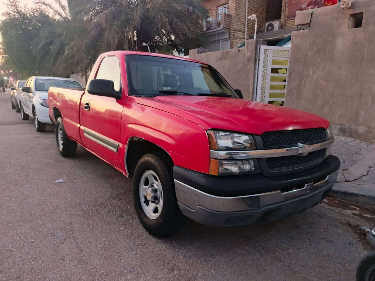 سلام عليكم سلفادور للبيع مال مزاد دفاع مدني جديد كفالة عامه سياره جديده مكينة وكير تبريد وكسل ٦برغي حجم المكينه خمسه وتلثميه كير ٧٠٠ جاهزه للترقيم مكان واسط ***********
