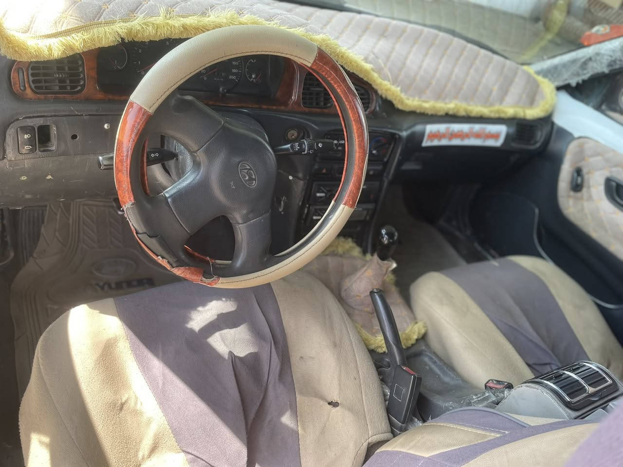 سونتا ٩٤رقم بغداد جاهزه من كلشي للبيع ٤٠وبيها مجال بصيط
***********
