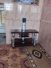 ميز شاشة • وردية • حي الرضا