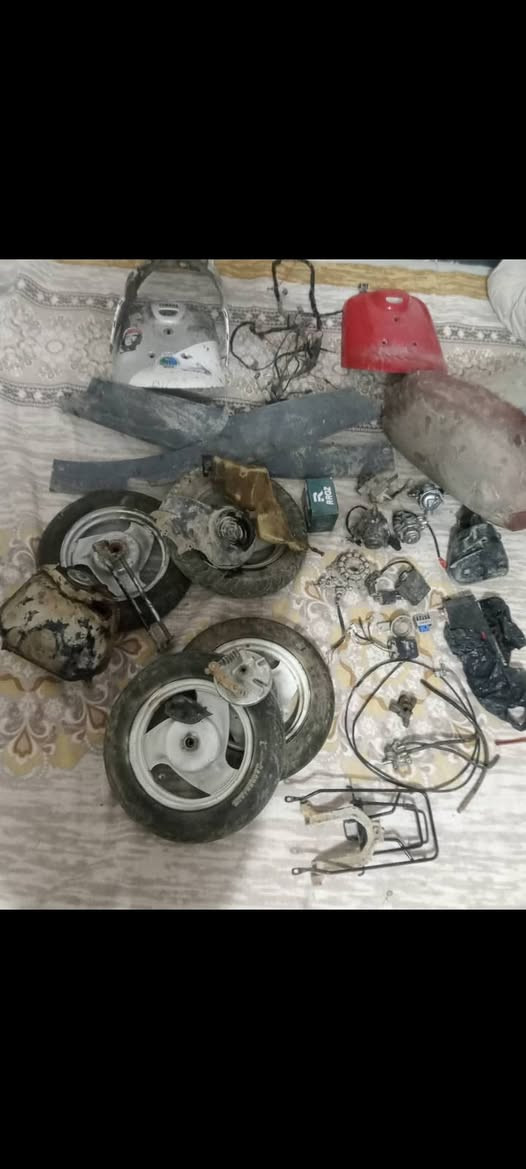 سلام عليكم متوفر غراض تفصيخ اصلي 

(زعره / وفراشه)  

مكينه فراشه شغالهه وناعمه تجي تفحص وتاخذ 
 شاصي فراشهه 
كفر خلفي  كامل مال فراشه. 
وبعد هواي شغلات ما مصورهن شتريد موجود زعره او فراشه 

مكاني ديوانيه حي جامعه  
متواجد خاص


**إذا كنت صاحب هذا الإعلان وتريد حذفه لأي سبب، رجاءا أرسل رسالة إلى الدعم الفني**