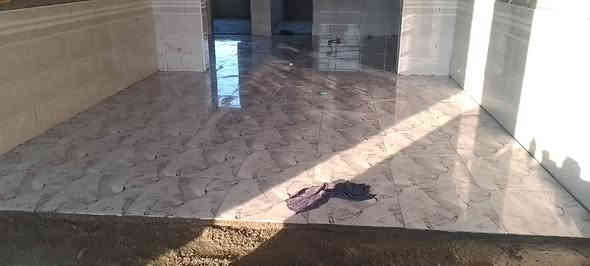 سلام عليكم خلفه سراميك ولمرمر موجود شغل وزن ليزر فول متفرغ حالين شغل شراف مهندس خوكم  ***********
***********مكاني حله
