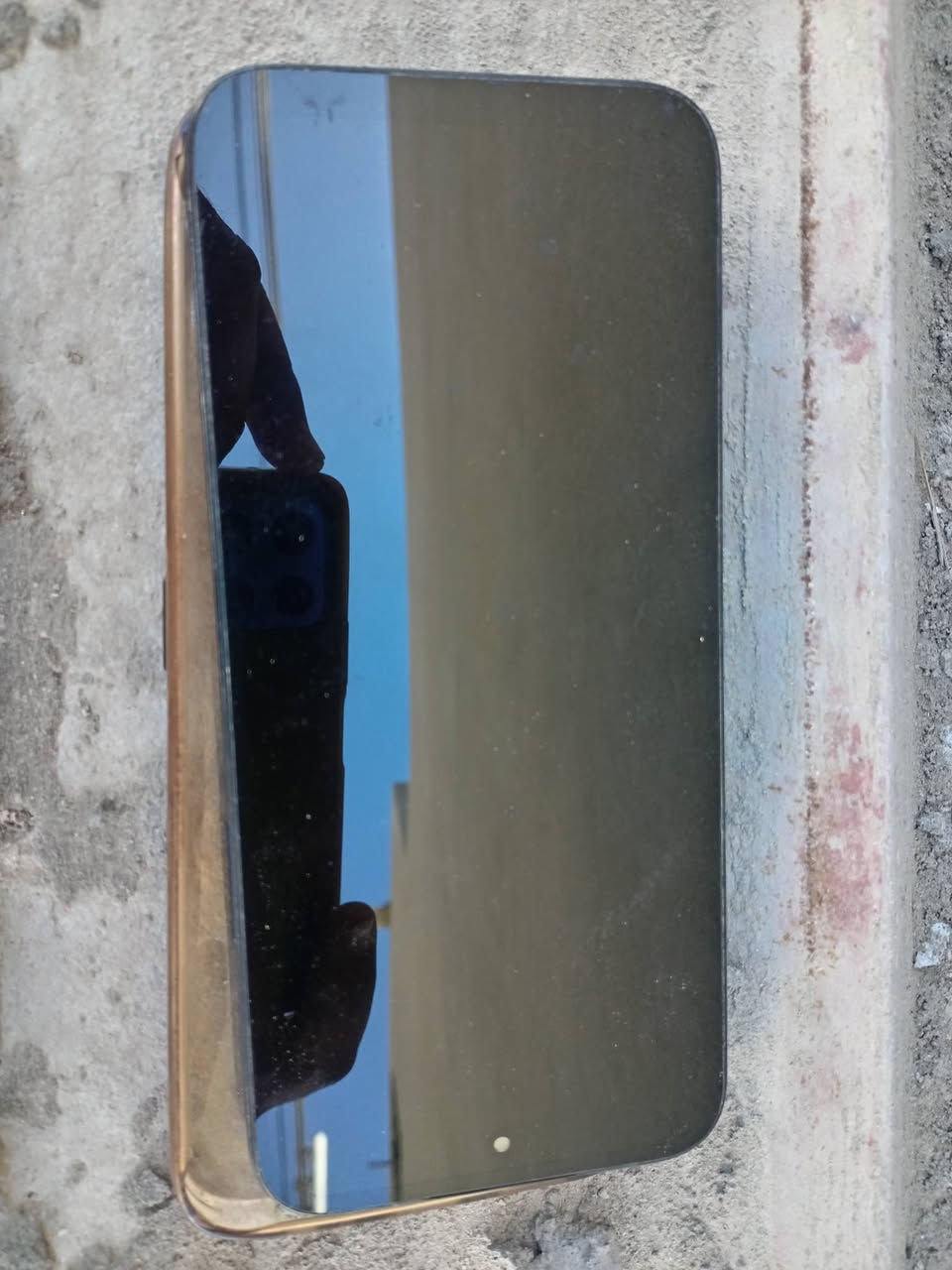 السلام عليكم
جهاز للبيع 
نضيف حيل 
بس شاشة مبدلة وصلية 
سعر 150بي مجال


**إذا كنت صاحب هذا الإعلان وتريد حذفه لأي سبب، رجاءا أرسل رسالة إلى الدعم الفني**