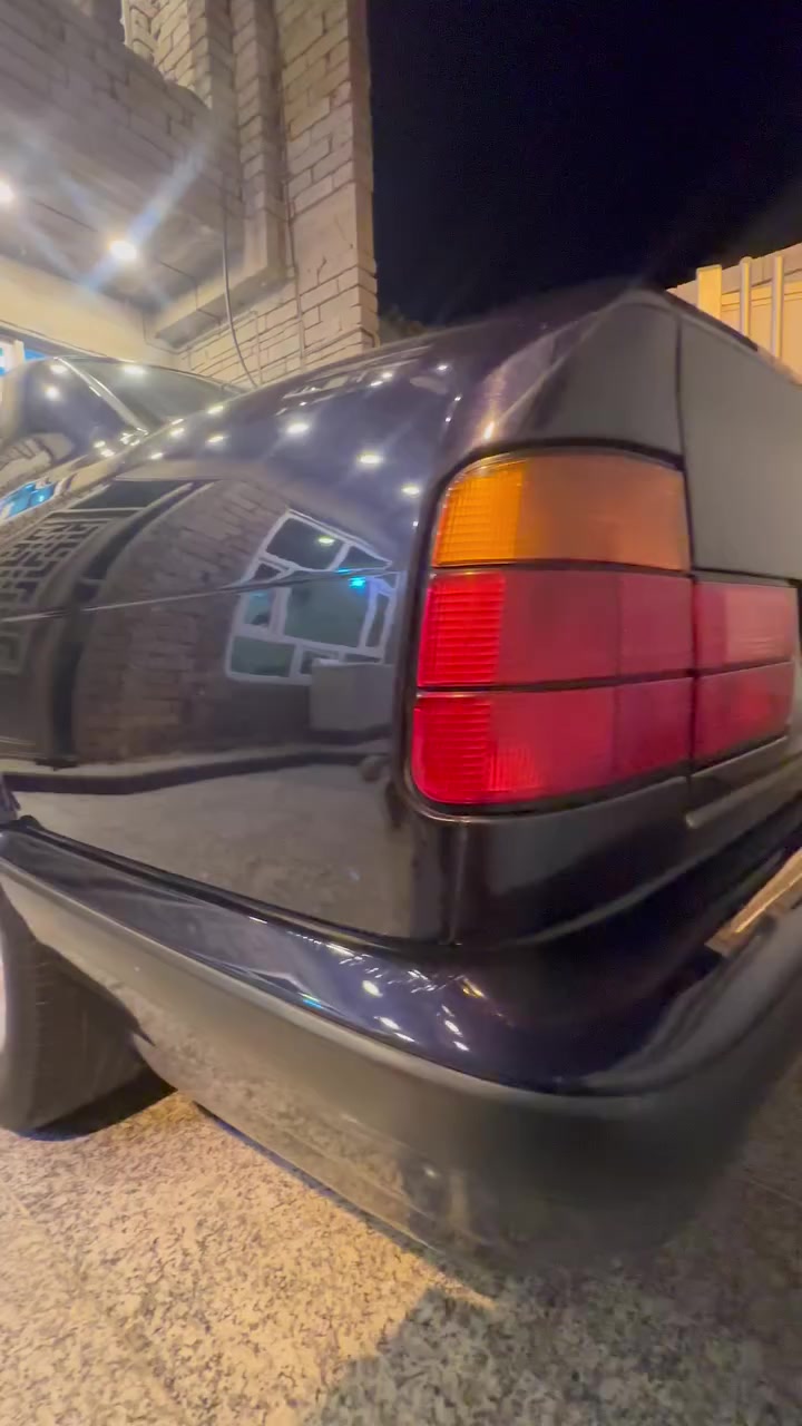 السلام عليكم
للبيع بي ام BM 525 شرط اصل وفصل موديل 1995 السيارة بسمي رقم دولي  نفاذها لسنة 2031
محرك فانوس شرط مامحطوطة عليه سبانة
فول مواصفاات الا الفتحه، كشانه جلد باب ترحيب 
برده خلفيه بلاديه جام كهرباء 
شرط السيارة على وضع الشركه مابيها شي اسمه تجاري كفاله كامة السيارة  بدون صبغ
شرط السيارة بدون تعمير شرط بلاد  
السعر 106 تعال وشوف وبيك خير تدلل
الخاص مغلق 🔐 مكلف بالنشر 
اي استفسار اتصل هنا 👈 ***********
