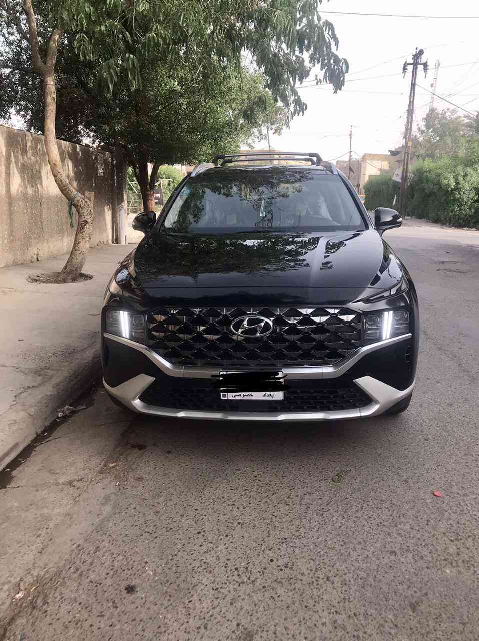 سيارة حلوة 
فول الفول أعلى فئة  بغداد بنوراما أربع كامرات رادارات 
5 راكب
المواصفات:-( vip )
١- مفتاح ذكي بصمة + التشغيل عن بعد .
٢- نظام اوتو بارك / تقديم و ترجيع السيارة بالمفتاح الذكي والتوقف الذاتي بدون سائق
٣- كير بنظام الازار المنفصلة الاصدار الجديد ( بيانو)
٣- كير ماوس ثانوي لأوضاع القيادة :
وضعيات للقيادة
Drive mode
‏eco - Smart - Sport
Snow-
٤- نظام HTRAC الحديث دفع رباعي
٥- بنوراما فتحة سقف.
٦- هاند بريك بصمة
‏٧ - Auto Hold  أوتو هولد
٨- خاصية ISOFIX   ايزو فكس قفل الاطفال
٩- نظام مانع الانزلاق
١٠ - نظام نزول المنحدرات.
١١ - نظام اطفاء المحرك (A) ذاتيا في الازدحامات لتوفير الوقود
١٢- شاشة تدعم Apple Car play و Android وبلوتوث مدمج والأوامر الصوتية
١٣- الداشبورد الكتروني بانماط متغيرة حسب وضعية القيادة
١٤- الشاشة الوسطية حجم كبير ١٢ انج مع دعم الملاحة بالخرائط GPS وبوصلة للاتجاهات
١٥- شاحن هاتف wireless
١٦-  مخارج شحن USB وتشغيل الميديا
١٧- منافذ للطاقة كهرباء 12فولت ومنفذ 110 فولت
١٨-  المرايا الجانبية قابلة للطي + نقطة عمياء + هيتر + اشارات
١٩- مرايا جانبية بخاصية الترحيب والفتح عند الاقتراب والاضاءة في الضلام
٢٠-  الصندوق كهربائي ذكي
٢١- حساسات ضغط الاطارات
٢٢- حساسات أمامية / جانبية /خلفية
٢٣-  كامرة اضافية لتقنية منع الخروج عن المسار
٢٤- ميزة التوقف الذاتي للمركبة منعا للاصطدام عند القيادة او الرجوع
٢٥-  المركبة تعيد نفسها للمسار الصحيح عند عدم الانتباه
٢٦- لايت زينون رباعي العدسات بتقنية High Beam الانارة الذكية + LED  نهاري
٢٧- بك لايت LED مميز مدعوم بتقنية ضد الضباب لاوضح رؤية للمركبة
٢٨- خاصية دعم الكاميرات عند تشغيل الإشارة الجانبية لرؤية الزوايا العمياء
٢٩- كاميرا دوارة 3D تفاعلية متعددة الاوضاع
٣٠- اضاءة داخلية LED تقنية Ambient Light متعددة الالوان
٣١- مرآة داخلية بخاصية التعتيم الذاتي
٣٢- سستم صوت سماعات محيطية مع دمام وتويترز
٣٣-  نظام القيادة الذاتي الذكي في الشوارع المخططة
٣٤- مثبت السرعة Cruise وميزة التباعد عن المركبات
٣٥- خاصية المايك للسائق للتحدث مع الركاب في الخلف
٣٦- حساس حراري بسقف السيارة بتحذير صوتي في حال نسيان الاطفال في المركبة
٣٧- قفل الابواب والنوافذ / خاصية عدم العبث للاطفال
٣٨- القفل المركزي للابواب وعدم الفتح عند مرور مركبة بشكل قريب من السيارة
٣٩- مقعد السائق خاصية الخزن وميزة الخروج المريح عند الاطفاء
٤٠-  المقاعد الامامية كهرباء + تبريد + تدفئة
٤١- المقاعد الخلفية تدفئة
٤٢- الداخل جلد بلون مميز تطعيم الدواخل
٤٣- ستائر جانبية
٤٤- ستيرنغ من الجلد حياكة مع تحكمات
٤٥- شفتات رياضية بالمقود
٤٦-  التبريد والتدفئة تحكم شاشة وتحكم يدوي ايضا
٤٧-  التبريد امامي خلفي مناخ منفصل
٤٨-بردات أبواب خلفية
٤٩-  جدا اقتصادي بالبنزين
٥٠- حساس لمس ابواب لفتح وغلق باب السائق والراكب
٥١- ماسحات امامية حساس / تشغيل تلقائي وسرعة حسب غزارة المطر
٥٢- ماسحة خلفية حساس /  تشغيل تلقائي عند المطر
٥٣- اريل نفكيتر مدمج بتقنية التقاط بث الراديو


**إذا كنت صاحب هذا الإعلان وتريد حذفه لأي سبب، رجاءا أرسل رسالة إلى الدعم الفني**