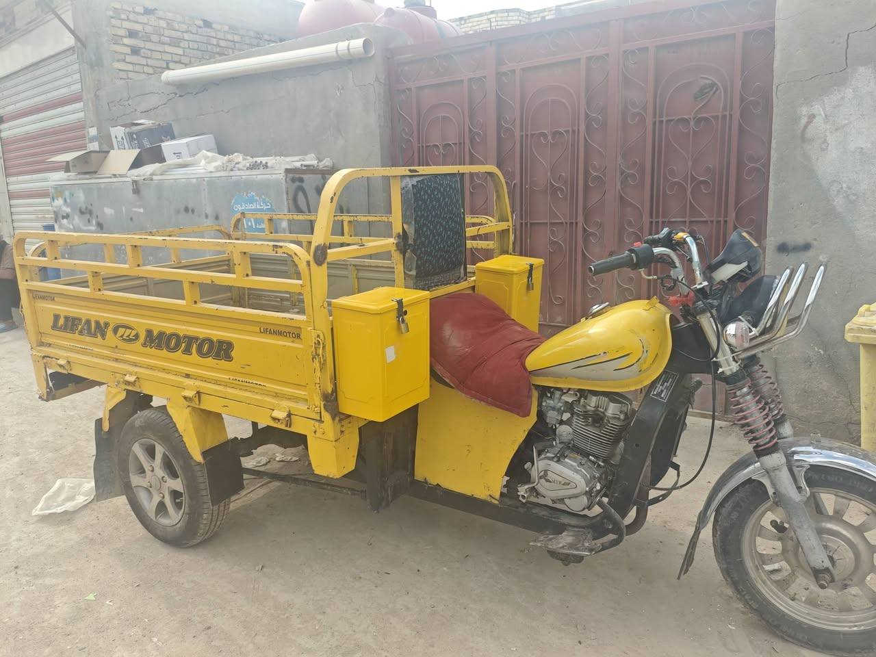 للبيع فقط. قضاء المدينة. أوراق 14 فرس. كهربائيات سلف كله شغال. مكينه نضيفه ونشطه. اكسن لطش . سعر 1500 واحد ونص وبيه مجال للشراي.***********
