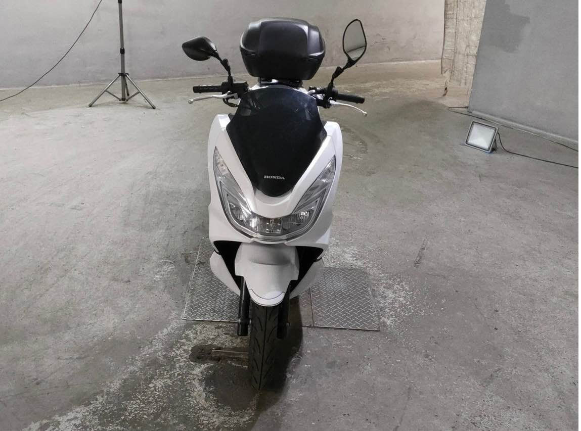 السلام عليكم دراجه  psx     دراجه جديده بمعنا الكلمه ماشيه خمستالف ودراجه قبل شهر نازله من الرمبه
حساس ستان 
حساس ازدحام 
عده مال دراجه موجوده  
ول مكاتبه قبل شهر موجوده لمن نزلنهاه
للتذكير ماشيه بس خمستالف 
كفاله عامه الدراجه
للتواصل *********** لسعر خاص او اتصل Colombo, Sri Lanka
