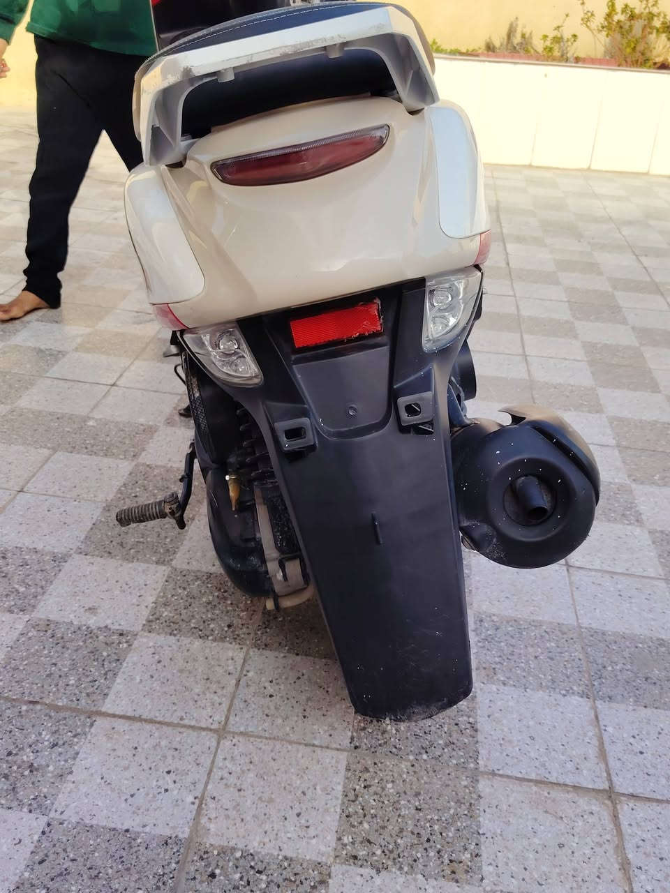 السلام عليكم
دراجه بوليسي للبيع جديده مستخدمه فتره صغيره دراجه جديده شاشه الكترونيه USP كابريته جديده وسلف رياضي
السعر800 وبيه مجال
للأستفسار ***********
