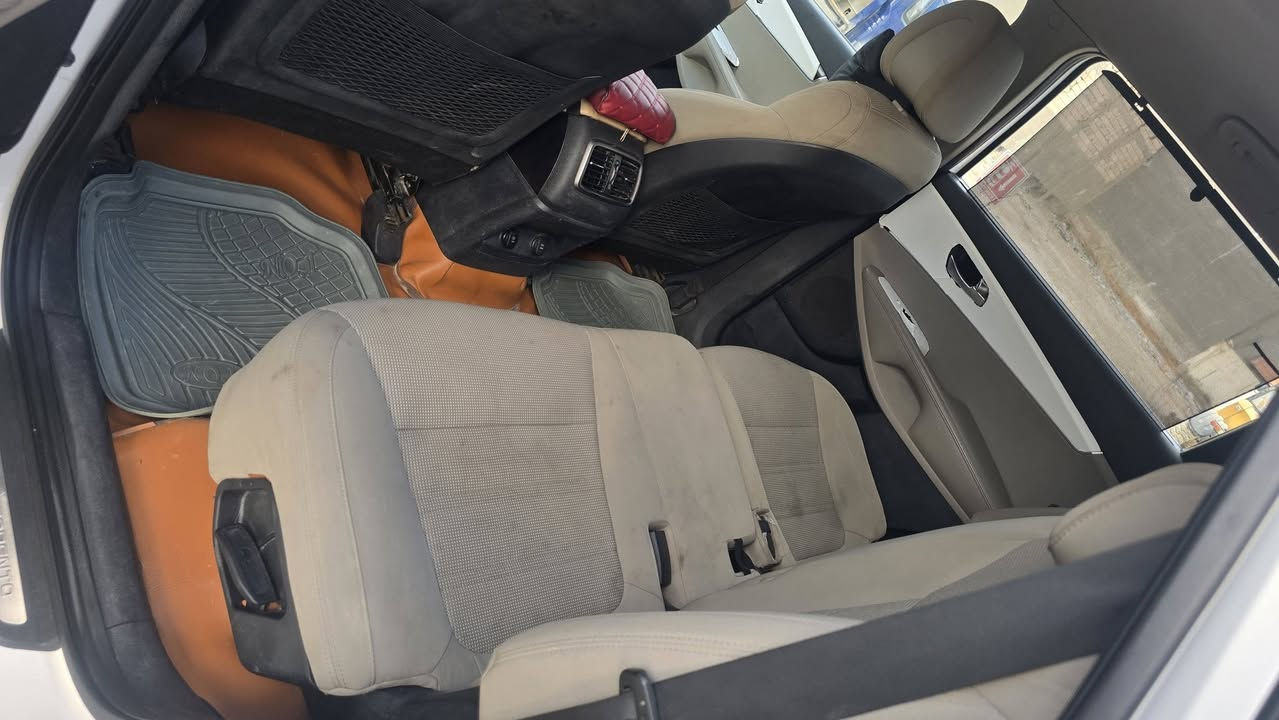 سورنتو خليجي 6 سلندر 7 راكب مديل 2016  رقم قادسيه كامل مواصفات بأسمي سنويه 2030 هزه جديده تحويل ثاني يوم السعر 200 و 15 ورقه مكان السياره بابل الحمزه الغربي التفاصيل اكثر رقم الهاتف ***********
