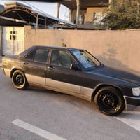 مرسيدس ١٩٠ • محرك • بلادية