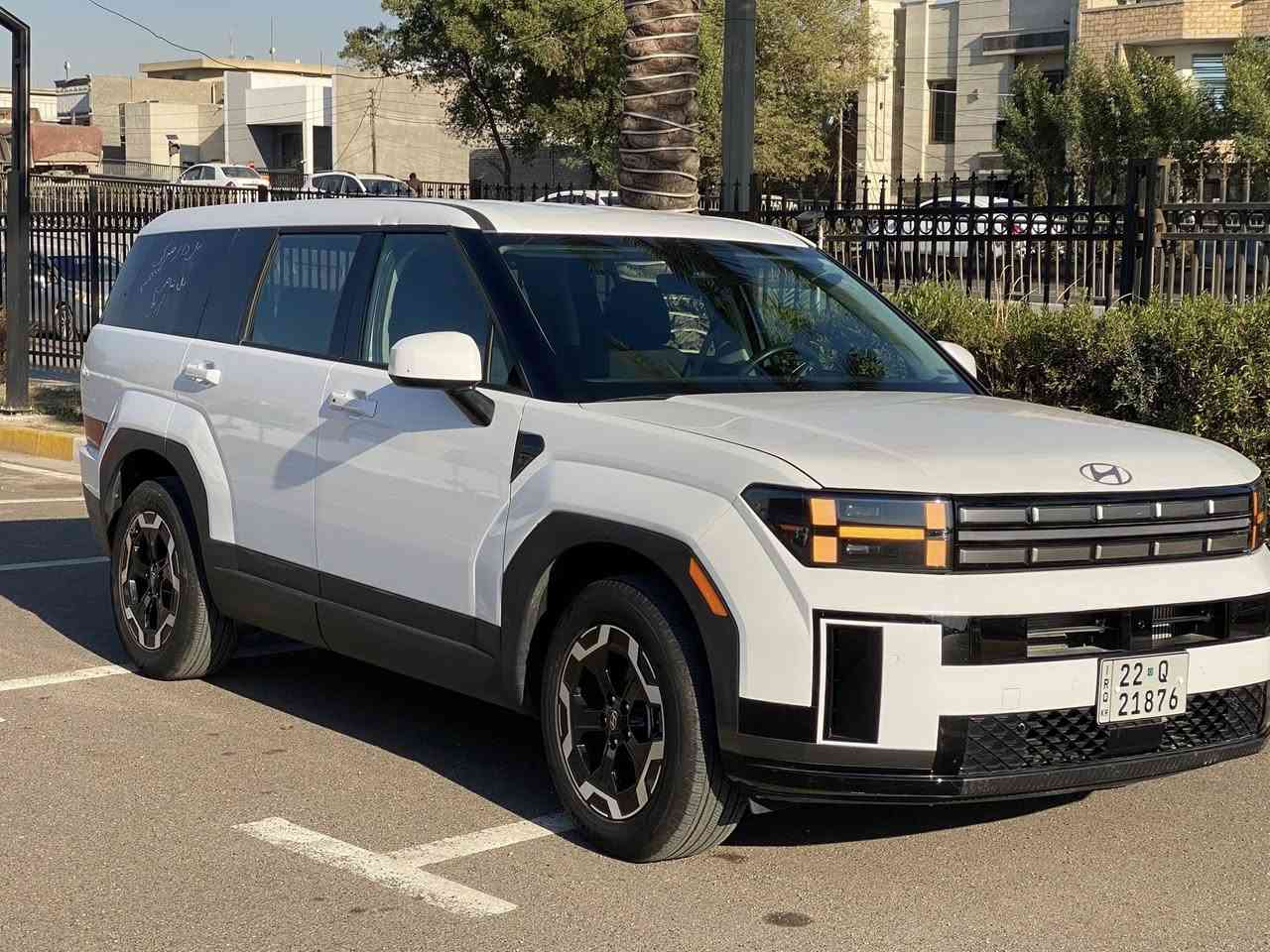 السلام عليكم ( للبيع فقط ***********)
هونداي سنتافي موديل 2024 الشكل الجديد 
7 راكب محرك 2500 توربو لون ابيض🍎
دخول جديد قبل كم يوم رقمتها اربيل
حادثها موضح بالصور شبر جاملغ وشويه بالبنيد ومصلحهن على كدهن   والايرباكات كلها سليمه 
ليبل واحد كل اجزاء السياره بدون تبديل
♦️بصمة تشغيل + بصمة ابواب + صندوق كهرباء 
♦️شاشه ايباد متصله + دشبول الكتروني متغير الالوان
♦️7 راكب
♦️تبريد مركزي 3 قطع 
♦️حساسات اماميه وحساسات خلفيه
♦️  سونار خلفي
♦️كشنات مخمل + ويل 19بلادي 
♦️4 انظمة قياده + قياده اليه 
♦️اضويه ليد + ليد نهاري 
♦️الدشبول كله لمس + قاصه سريه
♦️كامره خلفيه + رادار 360 درجه 
♦️شفتات سرعه + تحديد مسار 
♦️رادار امامي وجانبي وخلفي
♦️ماشيه 16  فقط بعدها على مشي امريكا
♦️لغد وشاصي ودواخل كله على وضع الشركه وحتى راديتراتها بلاديه 
♦️السياره جاهزه من جميع النواحي  
♦️كير ومكينه وصدر وتبريد بوضع الوكاله
♦️السعر 220 وبيها مجال بسيط للطيبين
♦️سنويتها الى سنة 2031 وتحويل او وكاله باللي يعجبك
♦️مكاني بغداد خلف هايبر ماركت حي العامل
