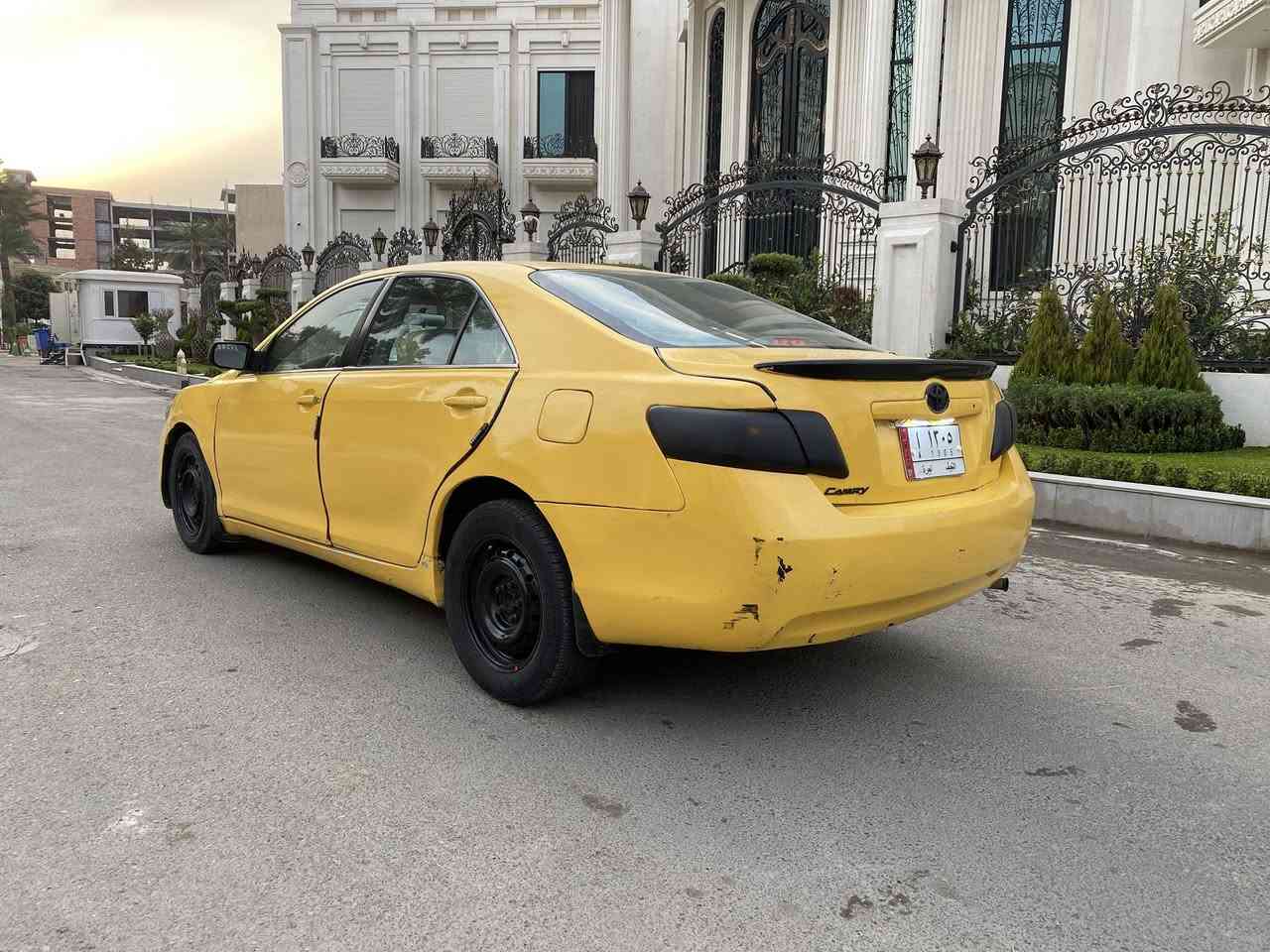 السلام عليكم
كامري موديل 2007 مكينه وكير ابو الجف السيارة خير من الله مال عيشه..السيارة نظيفة ومرتبه تبريد ثلج ❄️ صدر وحداديه جيده..ضربتها جاملغ امامي جهة الراكب صبغ عام..مكينه وكير ولغود وشواصي وكلبه وتجيه كفاله، رقمه مشروع وطني تحويل بكل مكان يعجبك مصفره هيئة وغرامات. 

العنوان/ بغداد-المنصور شارع الأميرات 

السعر / 67 ورقة قابل للتفاوض 

الهاتف/ ***********
