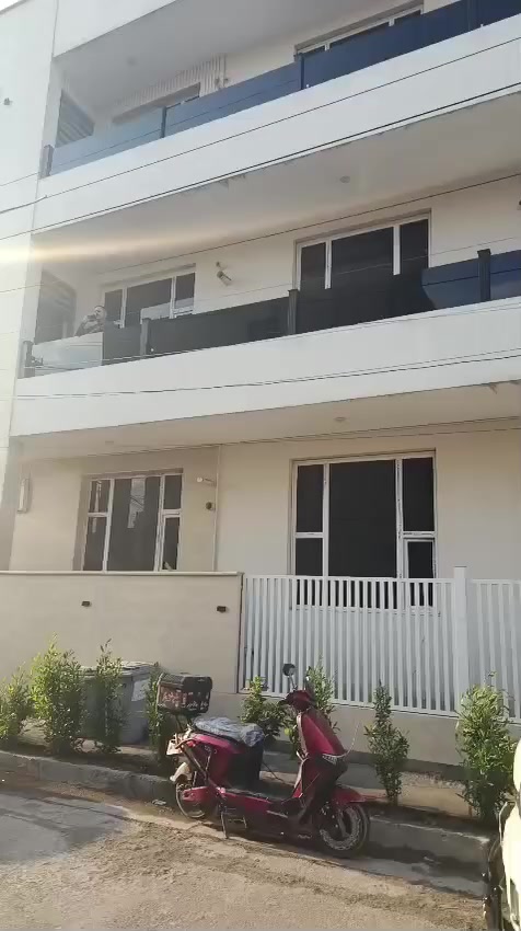 نجار لفتح وشد جميع انواع الغرف العراقية والتركيه والماليزيه وصيانتها وصبغ الابواب الخشبيه والجراجيب ونقل الأثاث ***********. واتس
