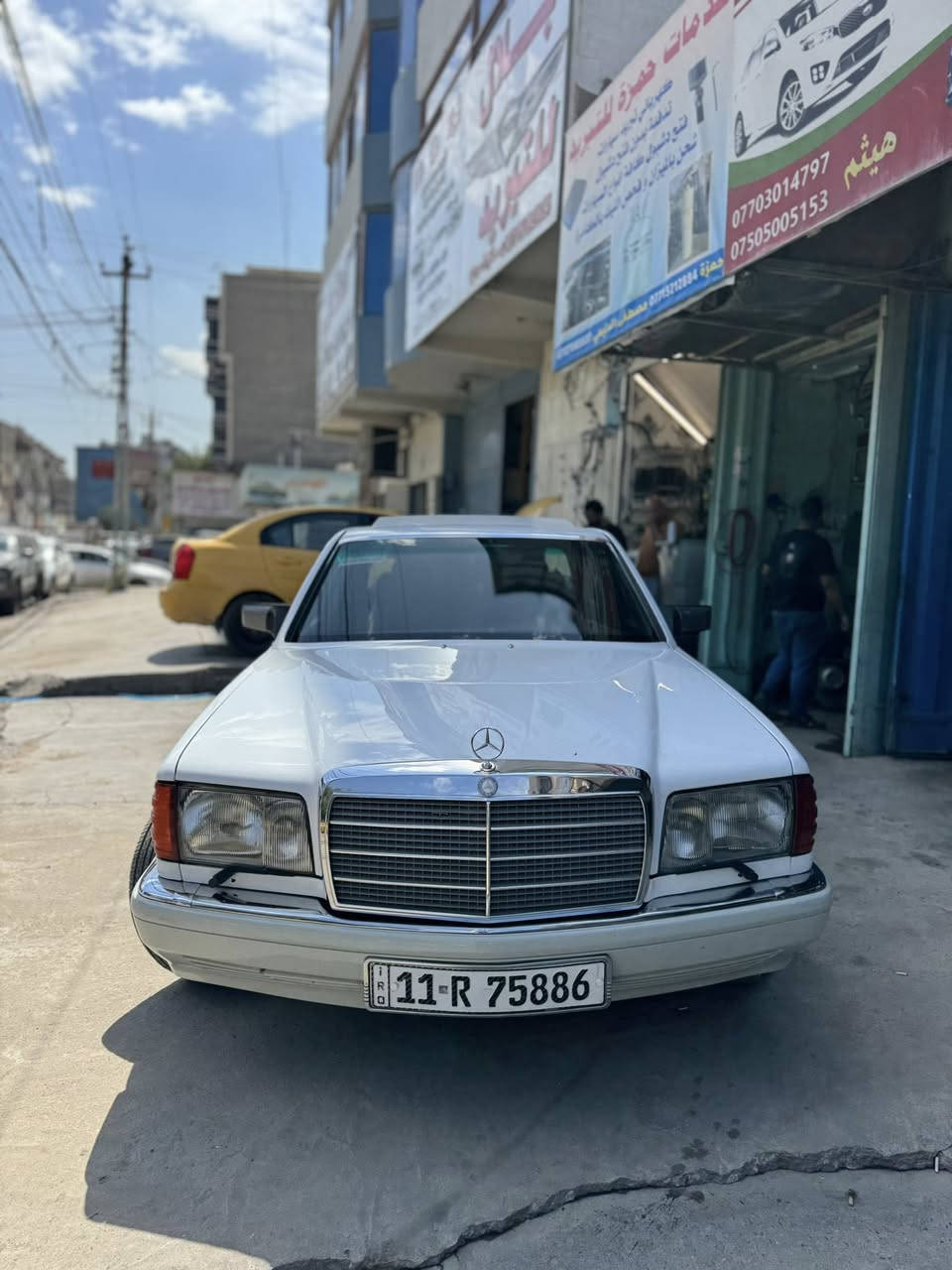 جامبو رئاسي 300SEموديل 1987
سلايد 
كشن كهرباء 
برده 
ومواصفاتها معروفه 
سياره جديده بمعنى الملهمه 
سعر 140وبيها مجال بسيط ***********
