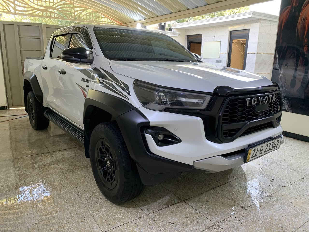 سلام عليكم عندي سياره البيع بيكم فورويل جي ار 6سلندر نفخ سياره جديده وحلوه ماشيه  ألف رقم أربيل كير واتماتيك سياره سعودي ام لمنفاخ عنوان بغداد ولشراي يتصل على رقم ***********اااااا موديل 2024
