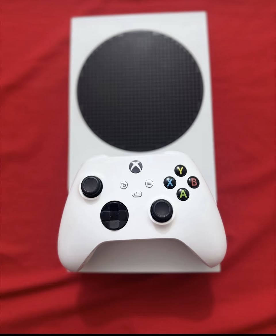 السلام عليكم
اكس بوكس سيريس اس 
جديد مستعمل قليل 
جوستك وحده ويا حساب تقريبا نص الالعاب بي ومشحون عليه هواي كبل شغل وتلعب 
بي خلل واحد بس الجوستك بيهه درفت ومو مشكله تصلح ب5 ققط
السعر 350 وبي مجال


**إذا كنت صاحب هذا الإعلان وتريد حذفه لأي سبب، رجاءا أرسل رسالة إلى الدعم الفني**