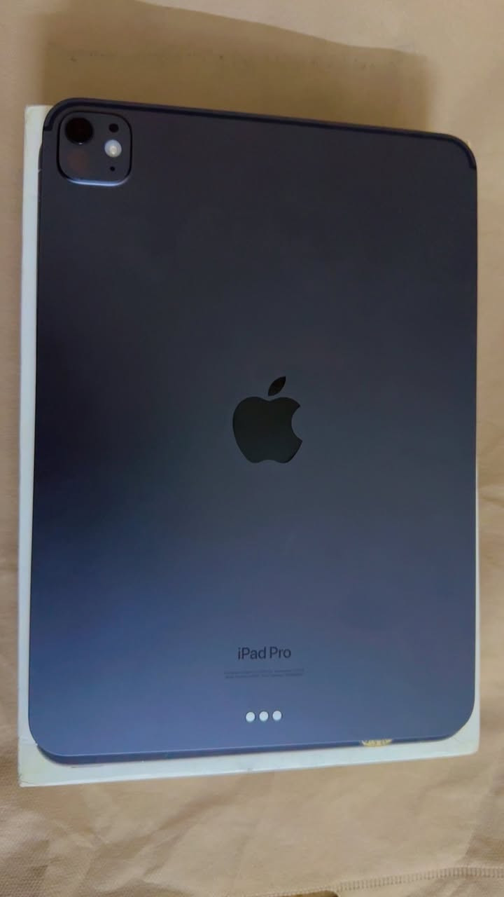 السلام عليكم 
ايباد 11 برو m4
بطارية93🔋
كامل ملحقات 
الجهاز كلش نظيف شخط مابي
نظافة100% 
السعر مليون وبي مجال بيع مستعجل
مكاني فلوجة ***********
