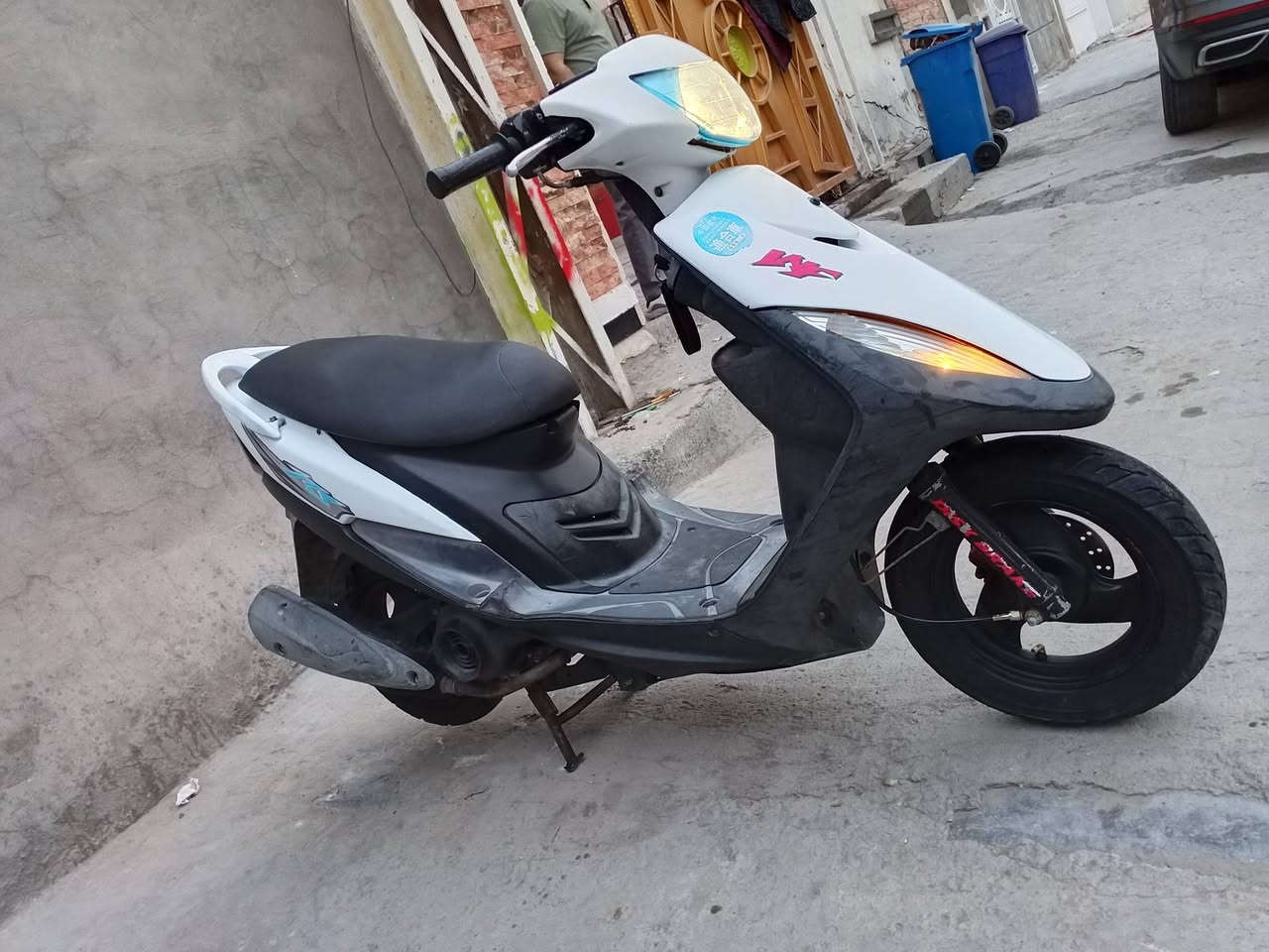 سلام عليكم للبيع ماكس عدله بلاديه دراجه ممفتوحه عل بلاد مختمه مكاني بغداد حي العامل سعر خاص رقم ***********
