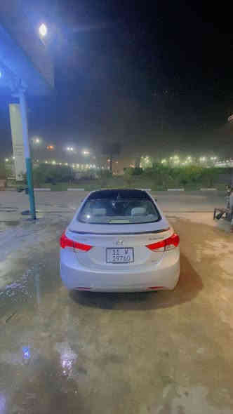 اسلام عليكم...
النترا خليجي 2012
شاشه كاميرا 
لايت زنون 
ارقام جدد
صبغ 4قطع 
سونر موجود 
مكاني بغداد ساحه ميسلون ..97 وبيها مجال بسيط***********
