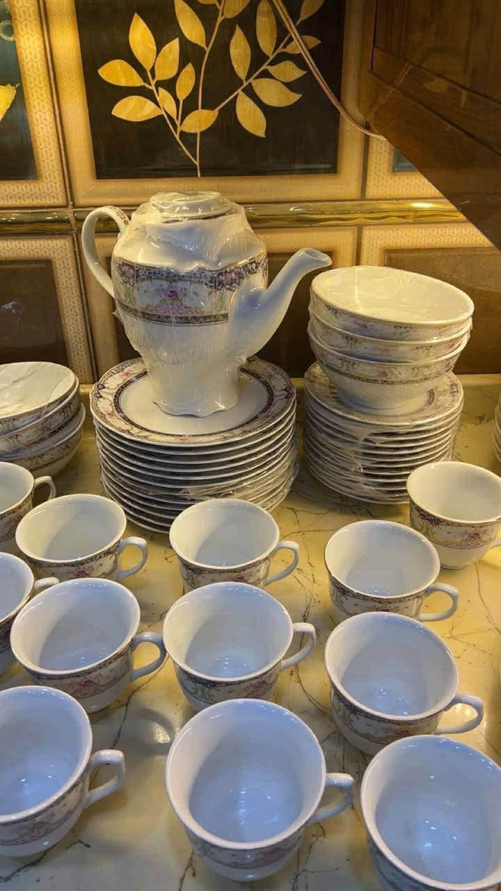 سيت مائدة كامل ٨٢قطعة غير مستخدم بورسلين مزخرف بالبلاتين يدخل غسالة صحون الاستفسار خاص


**إذا كنت صاحب هذا الإعلان وتريد حذفه لأي سبب، رجاءا أرسل رسالة إلى الدعم الفني**