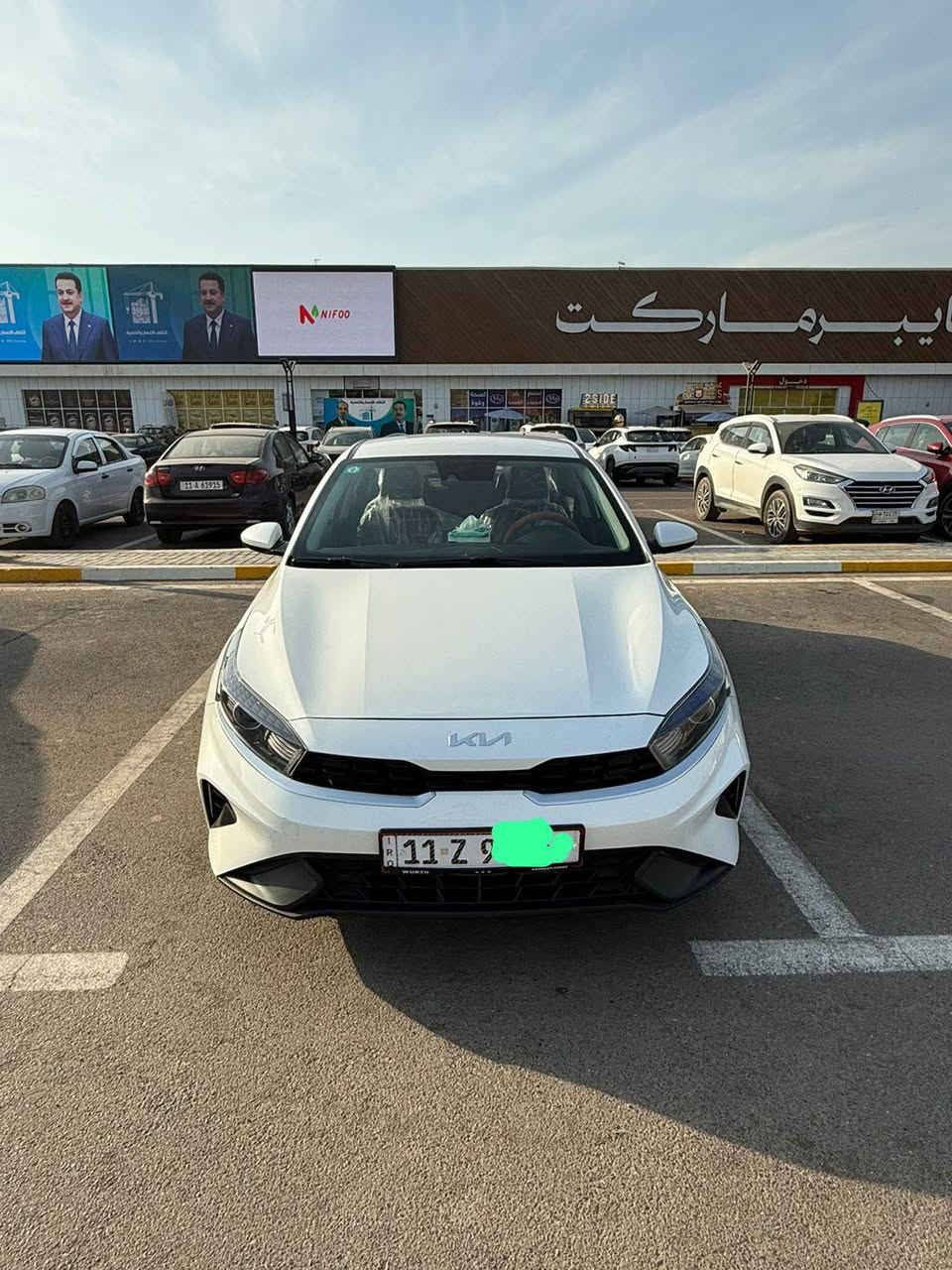 السلام عليكم 

للبيع كيا K3  موديل 2024
وارد كوري اصلي 

محرك 1600 دوش 
مرتبط بكير 6 نمر ايتي 

المسافة المقطوعة. 66 الف كيلو متر 

مواصفات 
بصمه تشغيل + بصمه ابواب 
تبريد  خلفي امامي 
شاشه+ كامره 

كير ومحرك مكفولات حدادية جديده تخم تأير جديد 

مكان السيارة بغداد الكرخ 

***********
