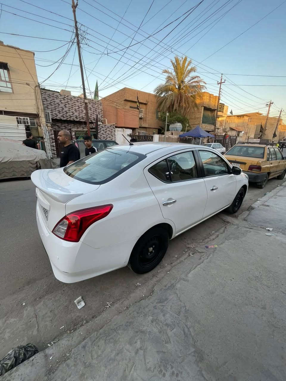 السلام عليكم سني 2025 للبيع فقط مكينه كير مكفول مكفوله من التبديل و الصبغ والبارد للاستفسار 
***********

