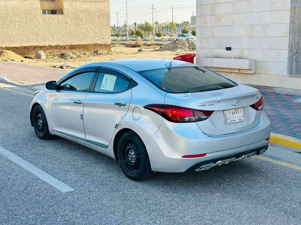 سلام عليكم ورحمة للبيع النتره مديل 2016 وارد امريكي بيه صبغ بنيد فقط والباقي مكفوله مكينه 1800 دوش وكير مكفولات حداديه تخم تاير تبريد ثلج موصفات تحكم ستيرن شاشه كامره حساسات شاير مري مثبت سرعه منضومه مال زنون سياره جديده وجاهزه من كلشي السعر 105 وقابل التفاوض *********** مكان سياره كربلاء مكلف بلنشر
