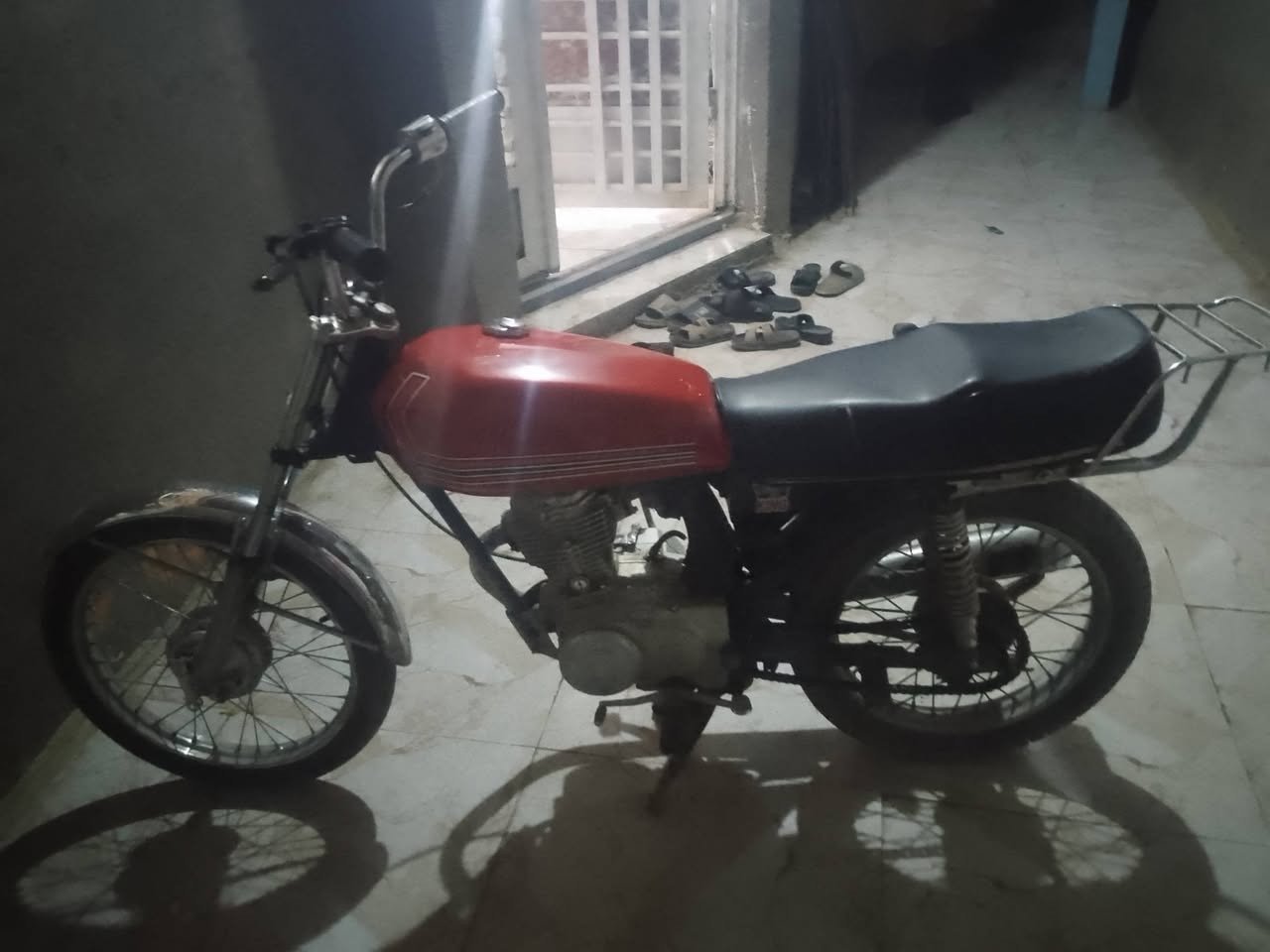 سلام عليكم دراجه نامه اشاصي نامه دوات دراجه شغاله  والله  وصغه وما خاسله دراجه رقم ***********
