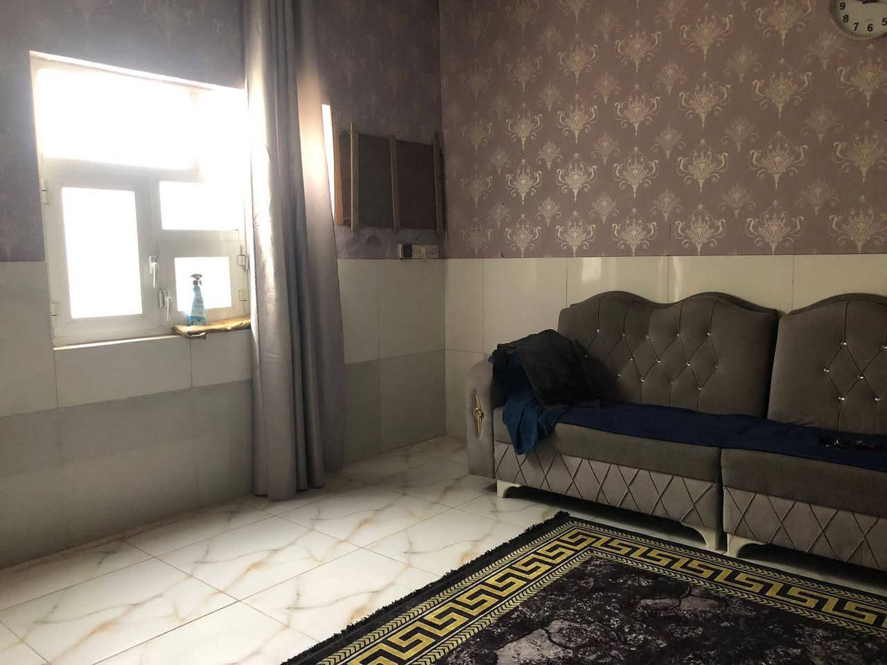 السلام عليكم
بيت للبيع
المساحة الواجهة ٢٣×النزال ١٧ متر
غرف نوم عدد٣ + استقبال + صالة + مطبخ +خدمات+رفت جاهز للبناء 
العنوان الاصلاح قرب مولدة نوري
للاستفسار الاتصال *********** واتساب
اومراسلة الصفحة على الخاص
