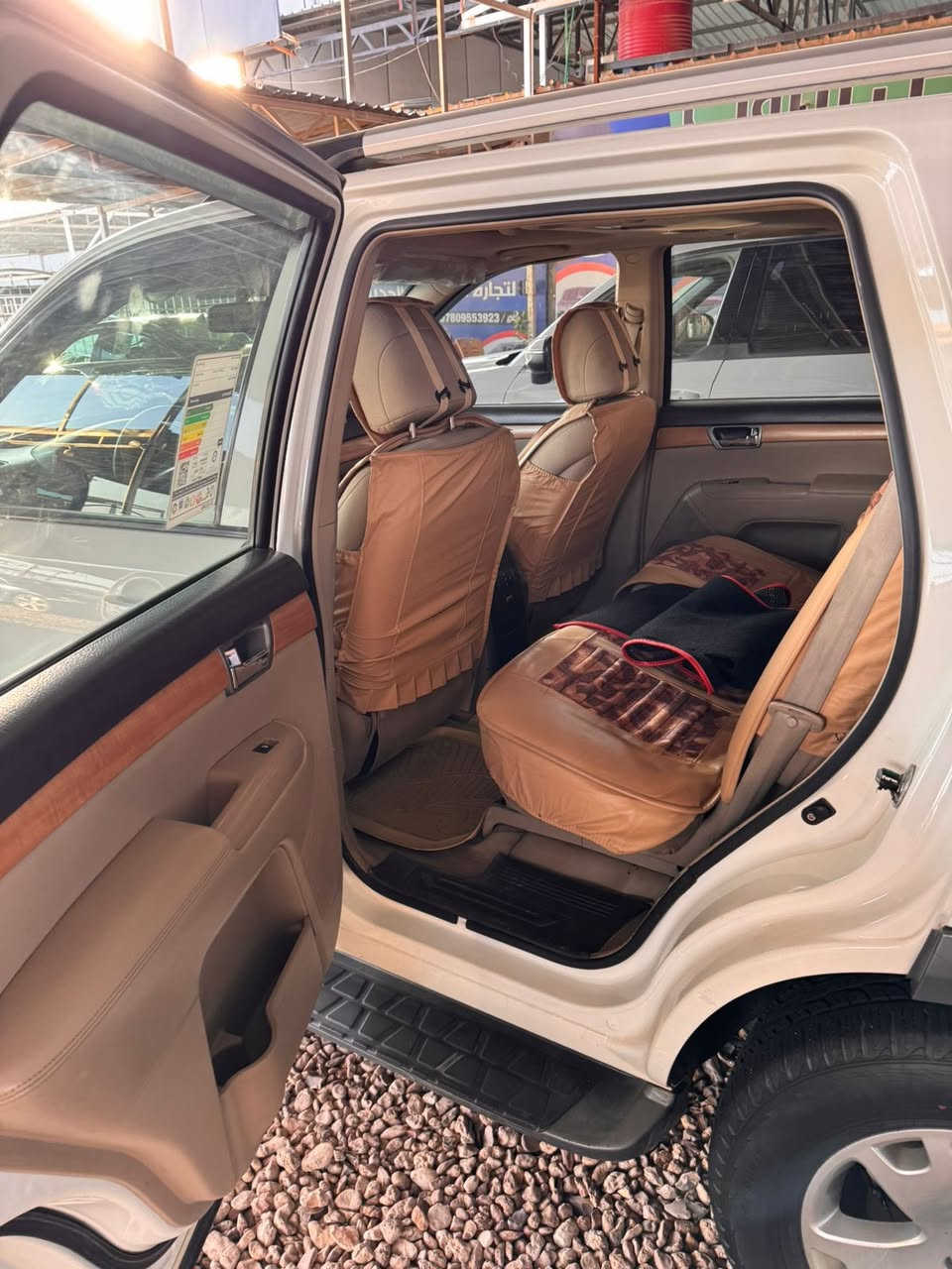 سلام عليكم موهافي موديل 15
خليجي سياره فول مواصفات
7 واكب تبريد 3 قطع
فتحه 
كراسي كهربائية 
تحكمات مقود 
ماشيه 117 كيلو 
مكانه بالحله كفاله من صبغ
بيه بارد بسيط بمكانات مابينه
محرك فقط مبدل رواجز 
سعره 165 وبيه مجال لشراي
واتساب ***********
اتصال***********
