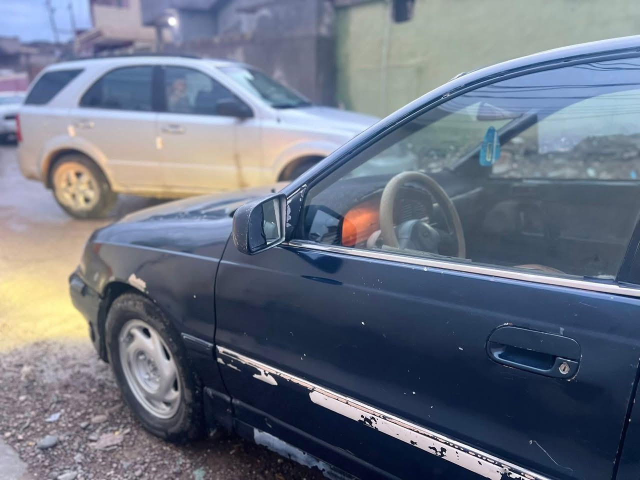 اللنترا دمعة مسجلة رقم دولي بأسمي شرط التحويل وهزة جديدة قبل ١٥ يوم گير ومحرك وتبريد وتدفئة شرط وكافة الكهربائيات شغالة مسجل جديد فقط بيها خياسات ودعاميات مثل ما موضح بالصورة السيارة حلوة واسافر بيها محافظات ترايك وين ما تريد 
السعر 28 وبيها مجال 

للاستفسار اتصل : *********** 
***********
خاص مفتوح
