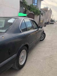 بي ام ٥٢٥ • موديل ٩٢ • رقم بغداد