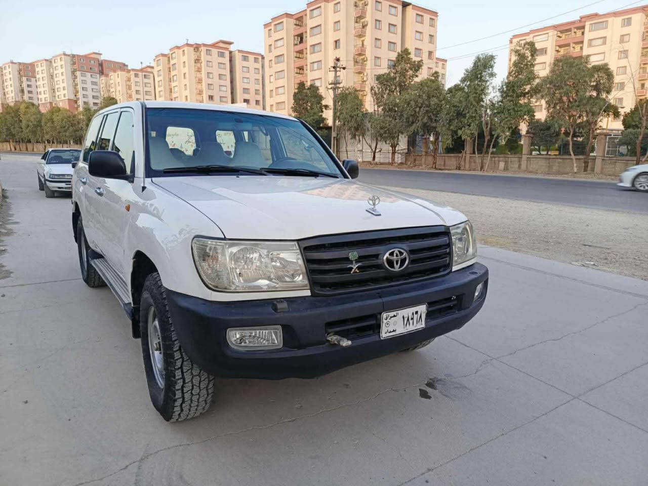 مۆنیکا 2001 سێ ڕوبع
ناوشین وگێڕ عادی،،،،
ئاڕمی پلاستیکی سلێمانی،ئەوەلیات،،غرامە هەمووی بەشەرت،،،،
گێڕ،مەکینە،دەبڵ گێڕ،،تەبرید،،تەبرید مەرکەزی،کارەبایی،،،هەمووی بەشەرت،،،چوار تایەو ویلی لۆکی حەجمی (16)لەژێردایە،،،،
هیچ لێدراوی نی یە،،،پەڵە پەڵە بۆیاغی هەیە وسۆنەری هەیە،،،،
سەیارەکە هی ماڵی خۆمەو جائیزە،،
سعری (122)گەڵاو معامەلە،،،،
گۆڕینەوە،،،فرۆشتن،،،
جوابی کۆمێنت و چات نادەمەوە
هی من نیە تێل بۆ خاوەنی بکەن 
***********
