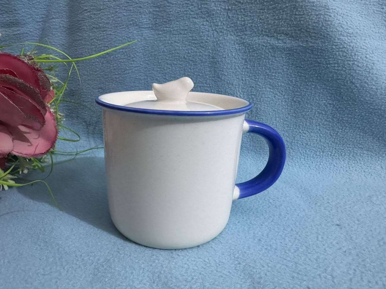 شكردان لطييف وحجم وسط 
سعره بالفين ونص
يوجد خدمة توصيل لجميع المحافظات 🚕🚕


**إذا كنت صاحب هذا الإعلان وتريد حذفه لأي سبب، رجاءا أرسل رسالة إلى الدعم الفني**