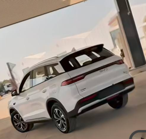 البيع سيارة بي واي دي سعر 24/600/بدون دلاليه بدون رقم مكان بغداد ***********,
