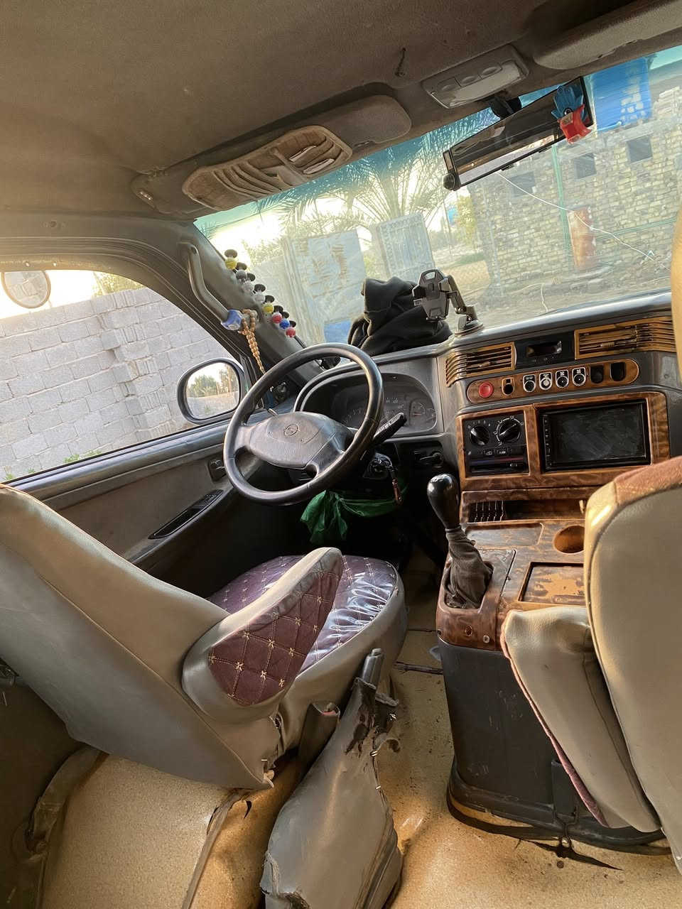 اسلام عليكم ستانه للبيع موديل 2000. 14راكب   مكفوله كفاله عامه من صبغ من معجون من ضربه مكينه كير حداديه كله فول رايده 125 ورقه مكاني طويريج الخيرات للستفسار ***********
